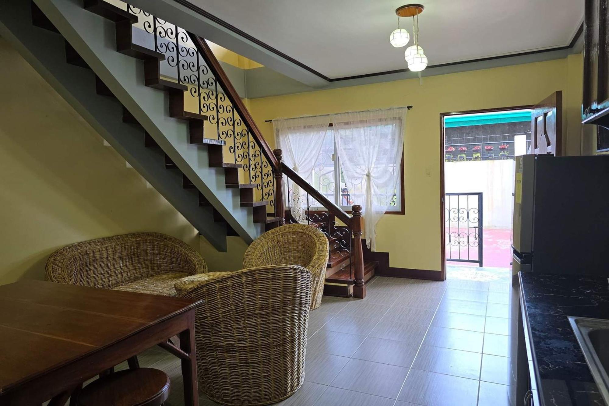 Nober Pension House City Center Puerto Princesa Zewnętrze zdjęcie
