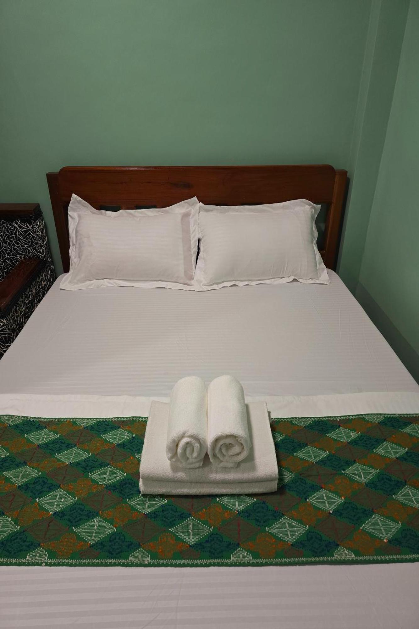 Nober Pension House City Center Puerto Princesa Zewnętrze zdjęcie