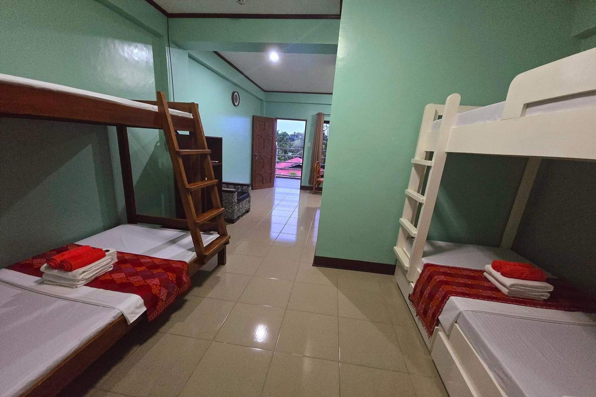 Nober Pension House City Center Puerto Princesa Zewnętrze zdjęcie