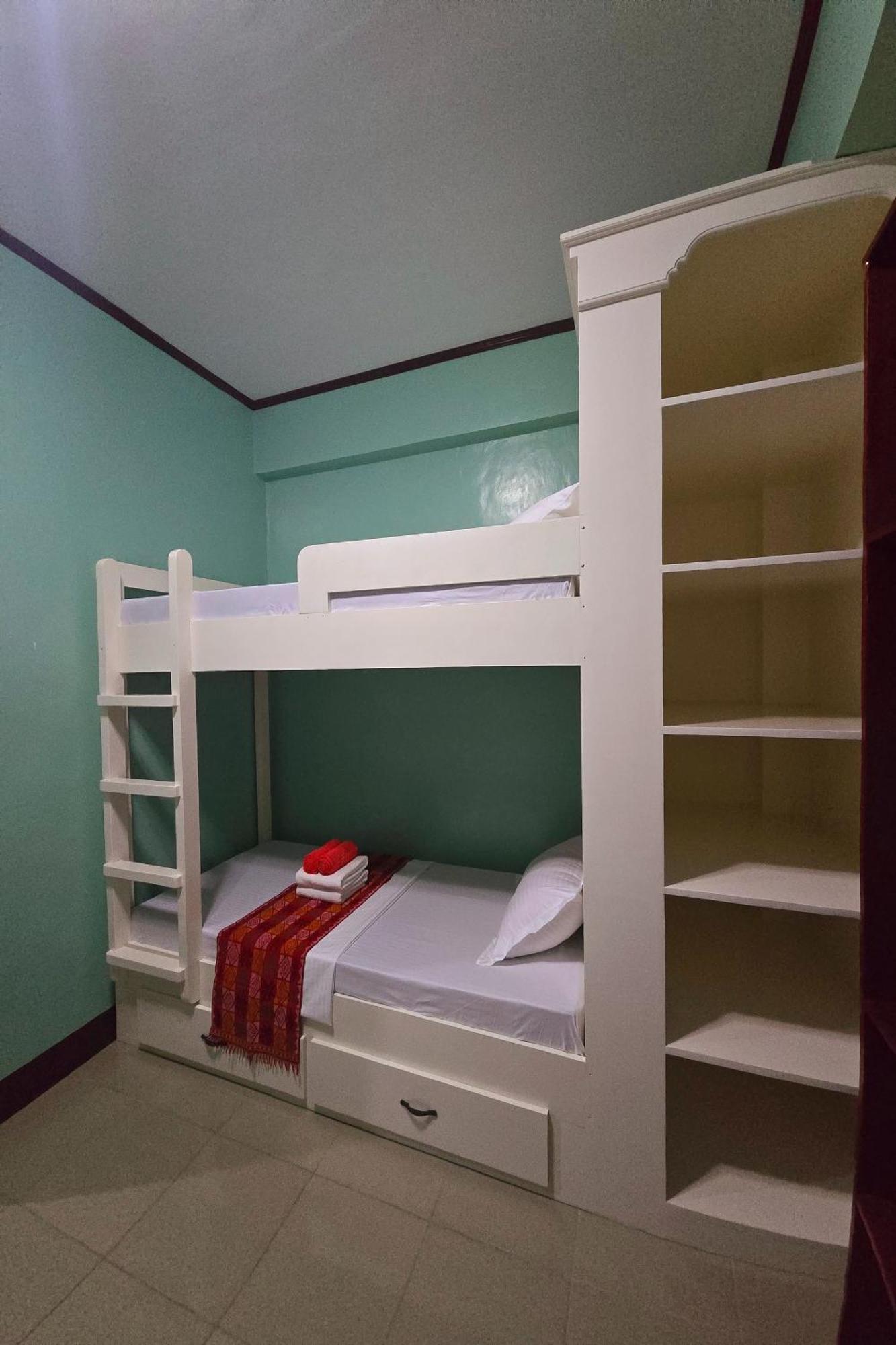 Nober Pension House City Center Puerto Princesa Zewnętrze zdjęcie
