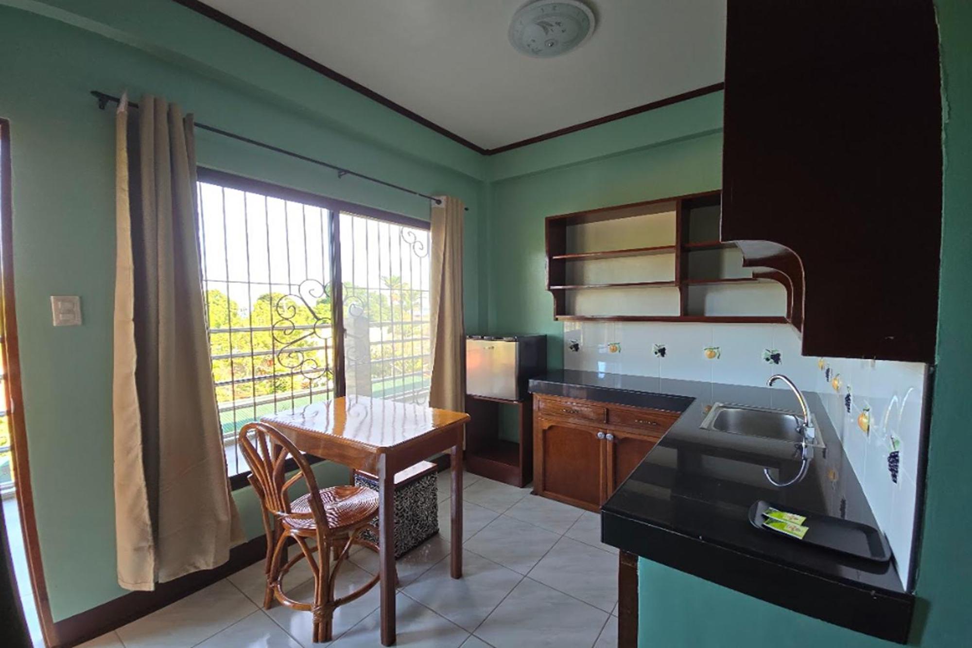 Nober Pension House City Center Puerto Princesa Zewnętrze zdjęcie