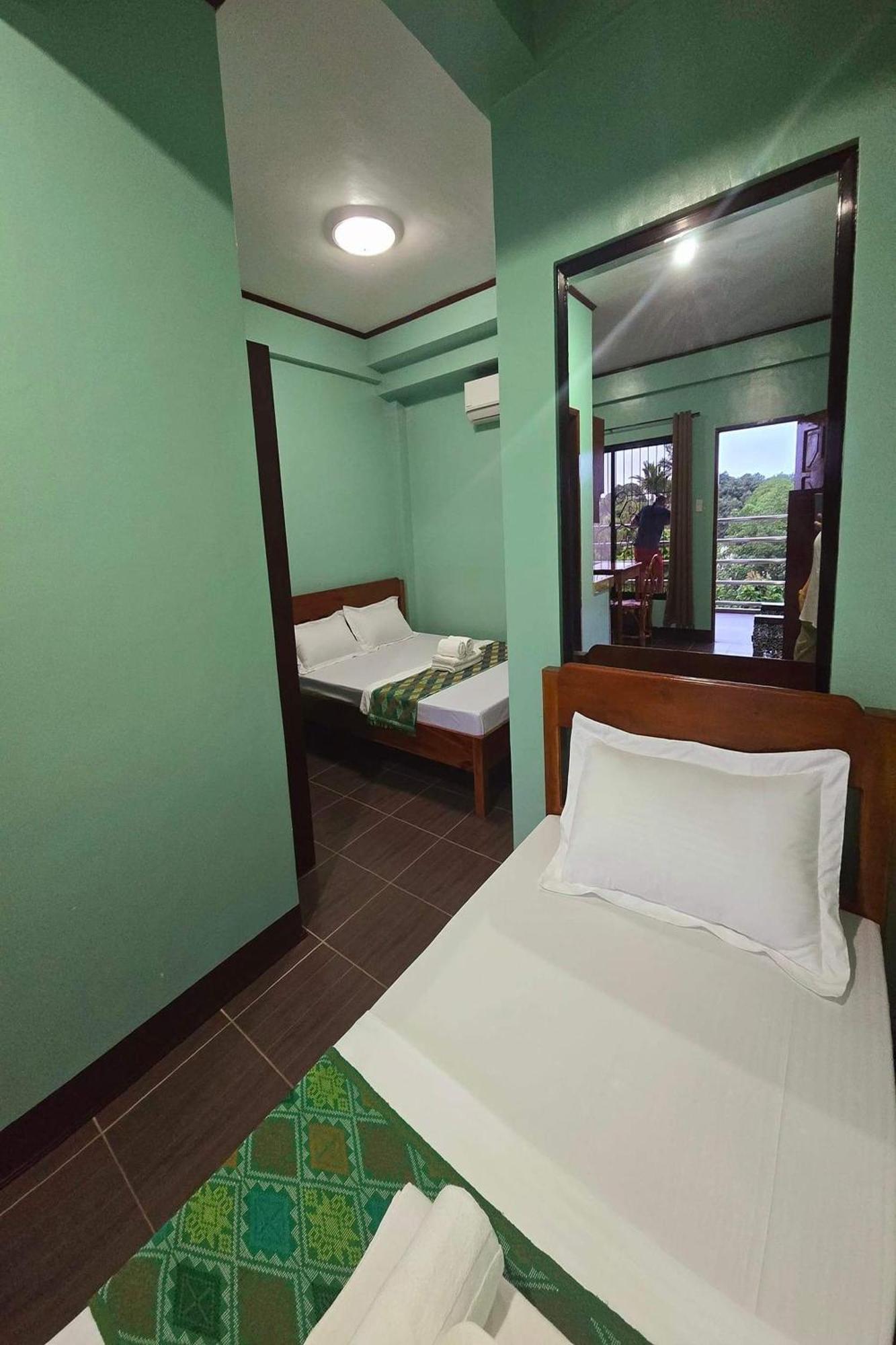 Nober Pension House City Center Puerto Princesa Zewnętrze zdjęcie